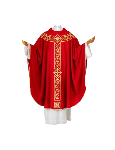 Chasuble in wool decorated with Holy Spirit