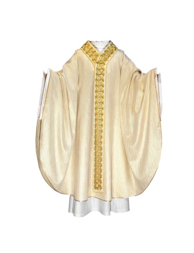 Chasuble made in wool decorated with embroided