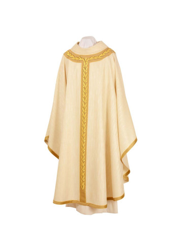 Chasuble made in wool decorated with olive twigs