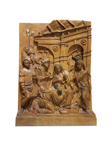 Relieve de la Adoración de los Reyes realizado en madera