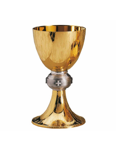 Chalice of simple style in gold plated brass